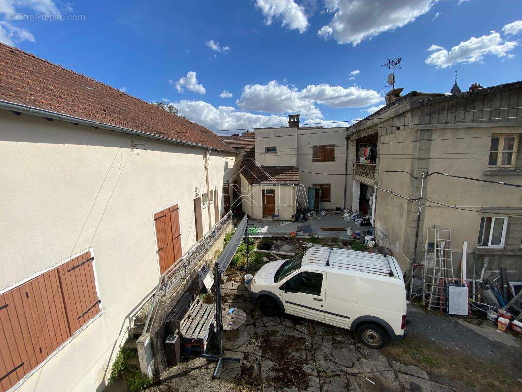 Maison à BONNIERES-SUR-SEINE