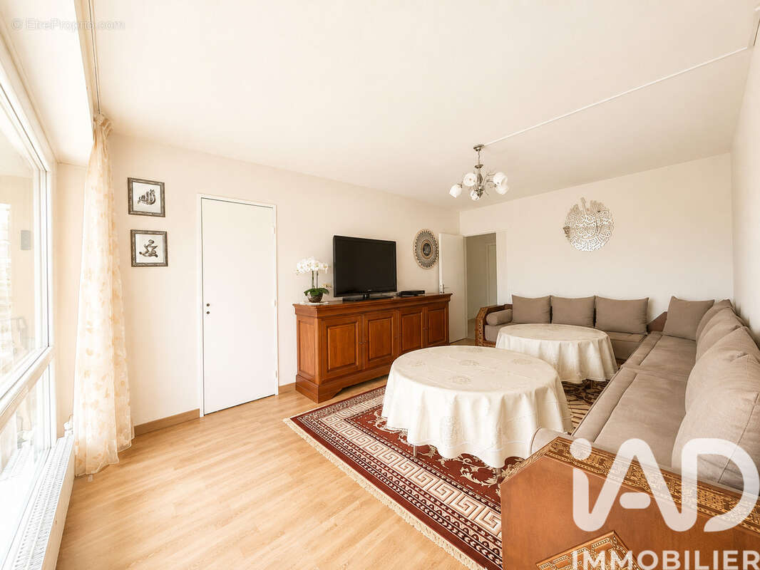 Photo 4 - Appartement à ELANCOURT