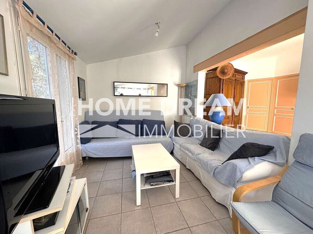 Maison à SIX-FOURS-LES-PLAGES