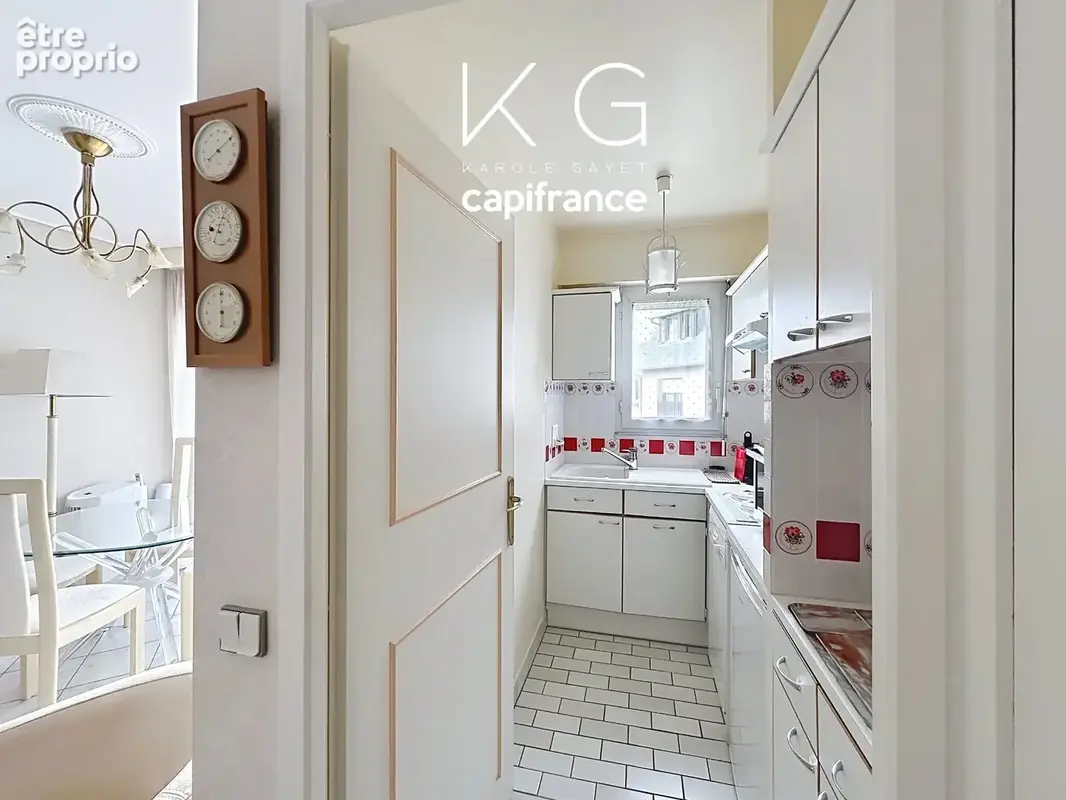 Deauville, place Morny, bel appartement T2 à vendre 33m2 au 2e étage, balcon sur jardins, cave - photo 3