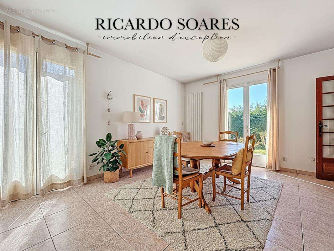 Maison à LONGUEIL-SAINTE-MARIE