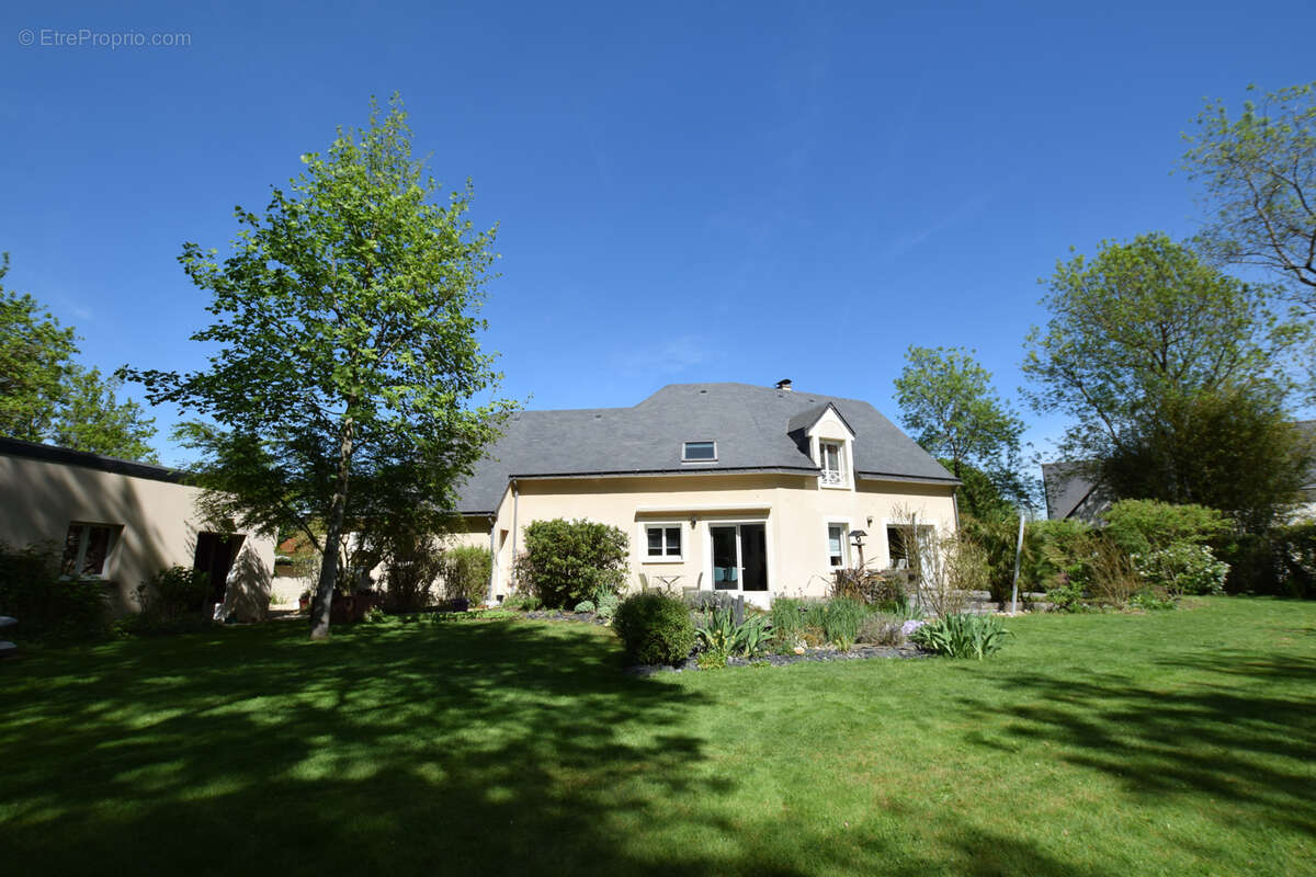 Maison à JUIGNE-SUR-LOIRE