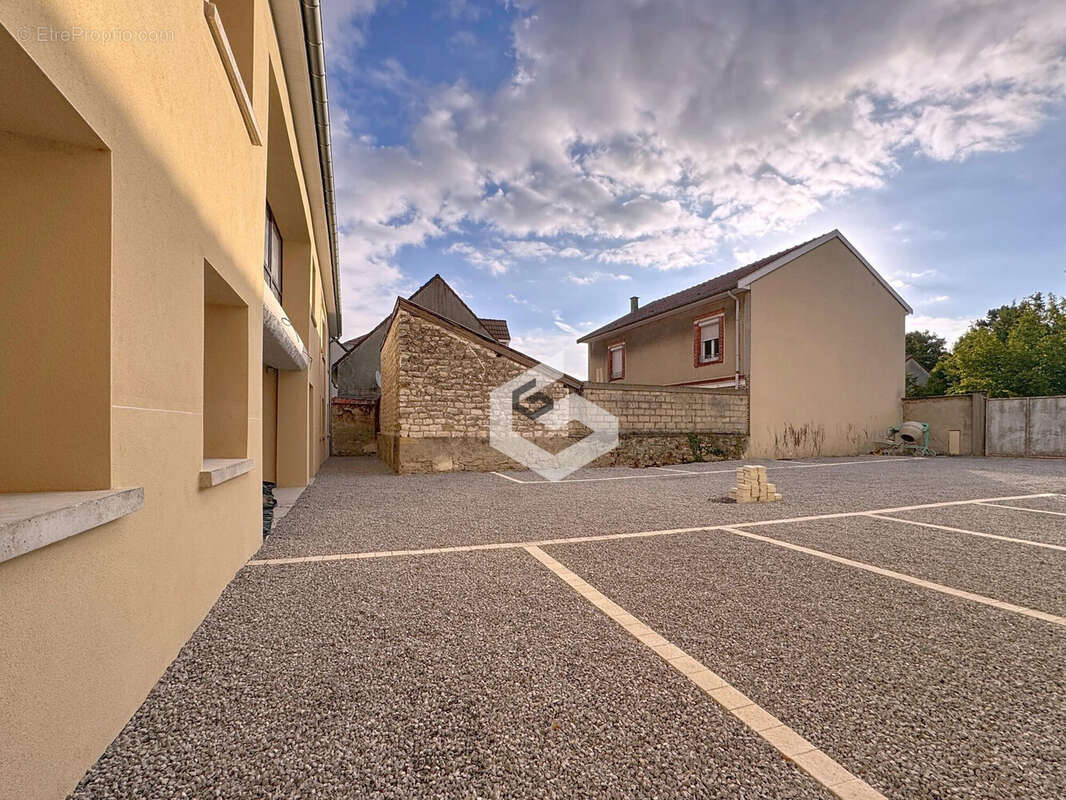 Appartement 100 m² à Witry-Les-Reims  - photo 4