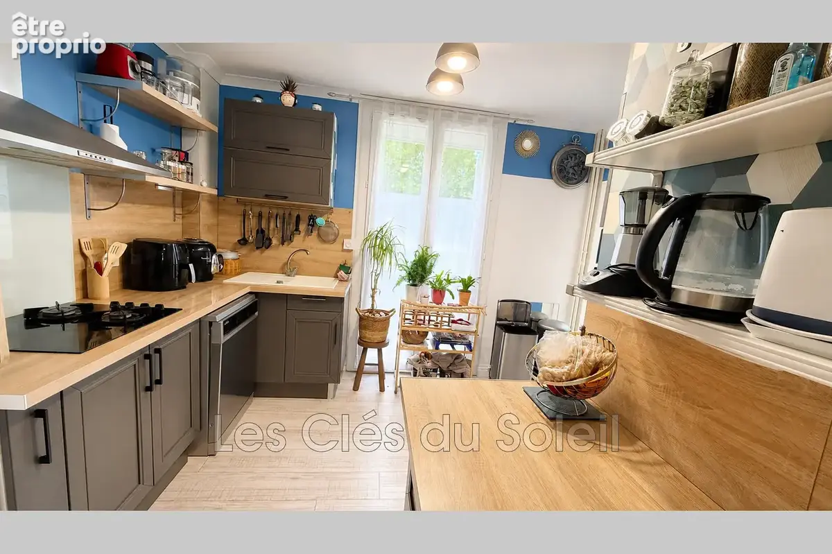 Appartement 80 m² à Brignoles  - photo 2