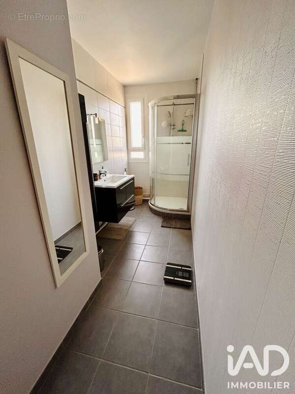 Photo 6 - Appartement à SAINT-JULIEN-LES-VILLAS