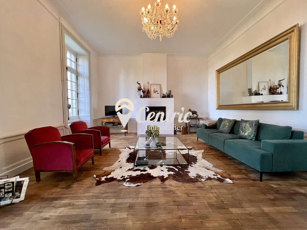 Autre à SAINT-MESMIN