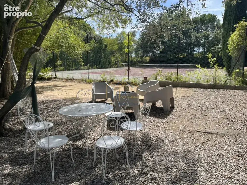 Maison de campagne en pleine nature sur 2 hectares avec piscine et tennis - photo 4