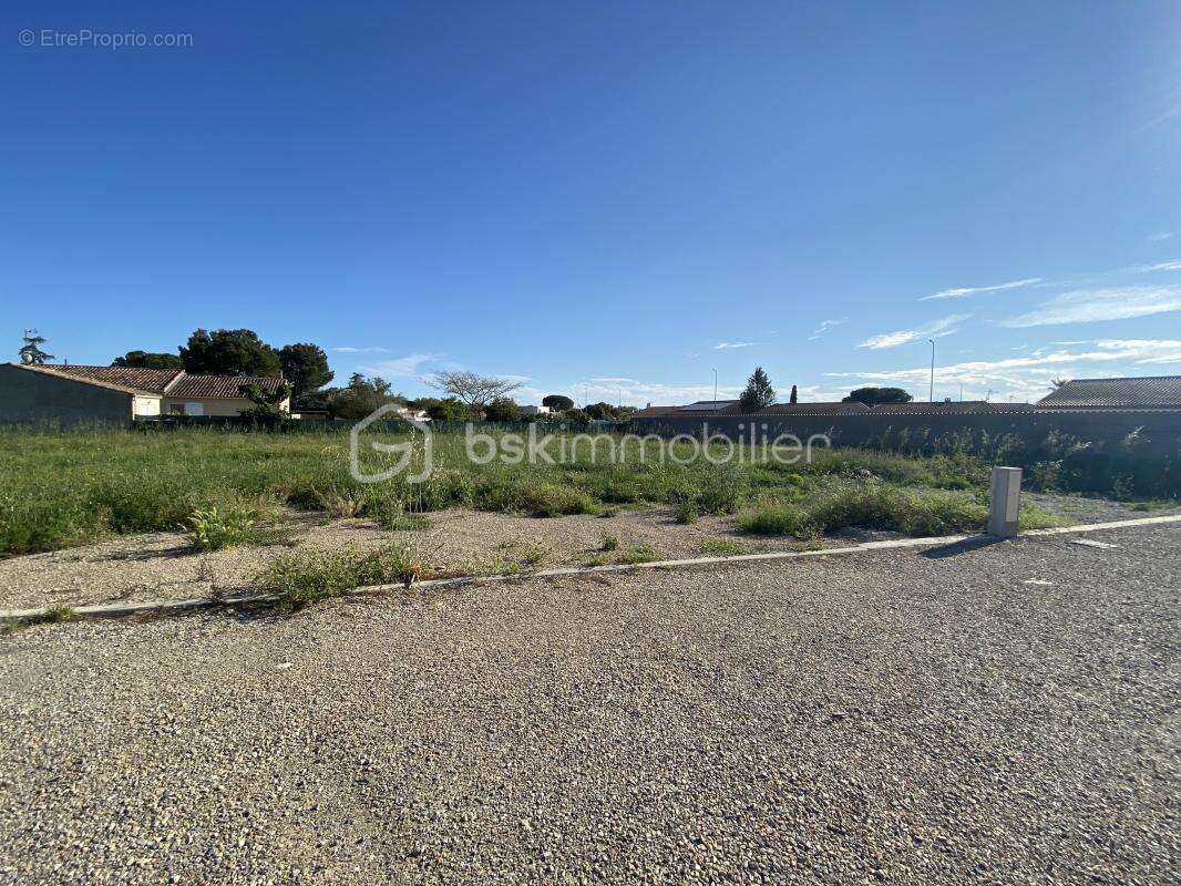 Terrain à LIGNAN-SUR-ORB