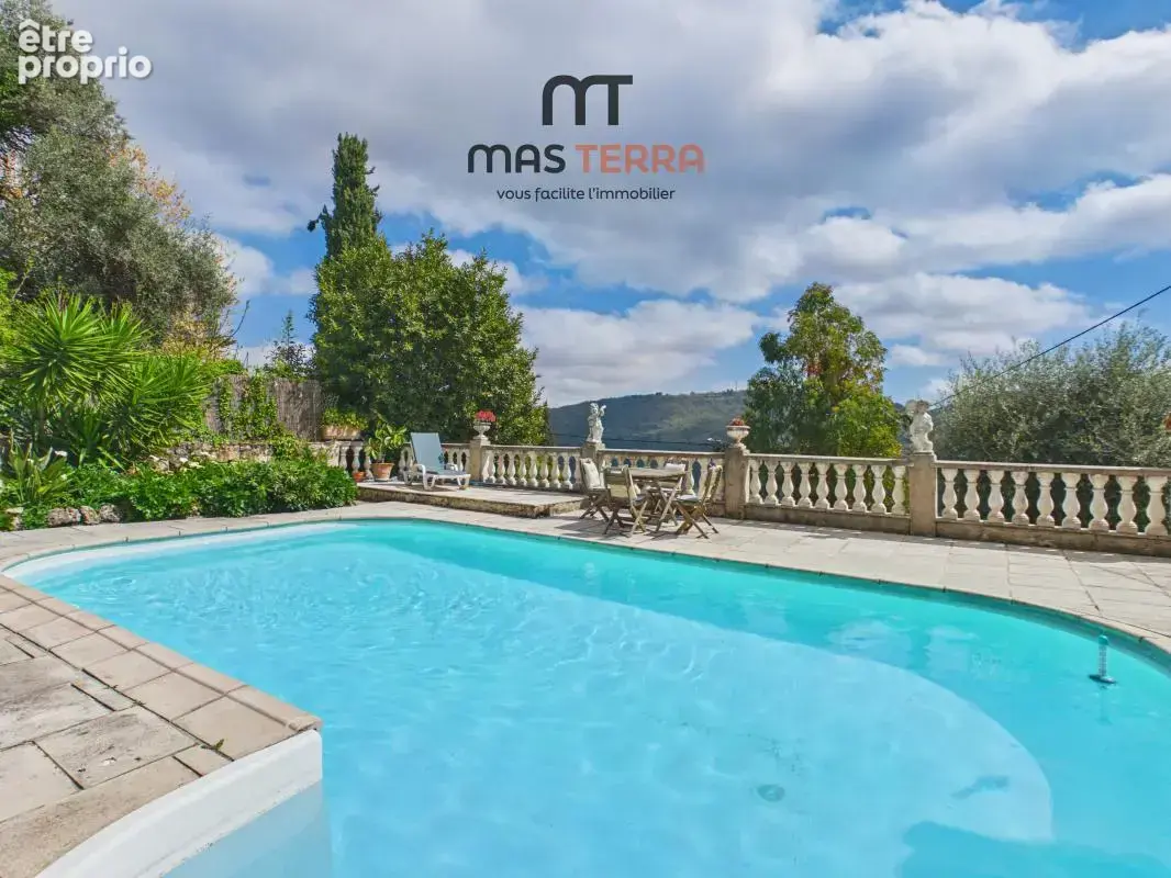 Maison 5 pièces 98 m² à vendre à Le Bar-Sur-Loup (06620) - photo 2