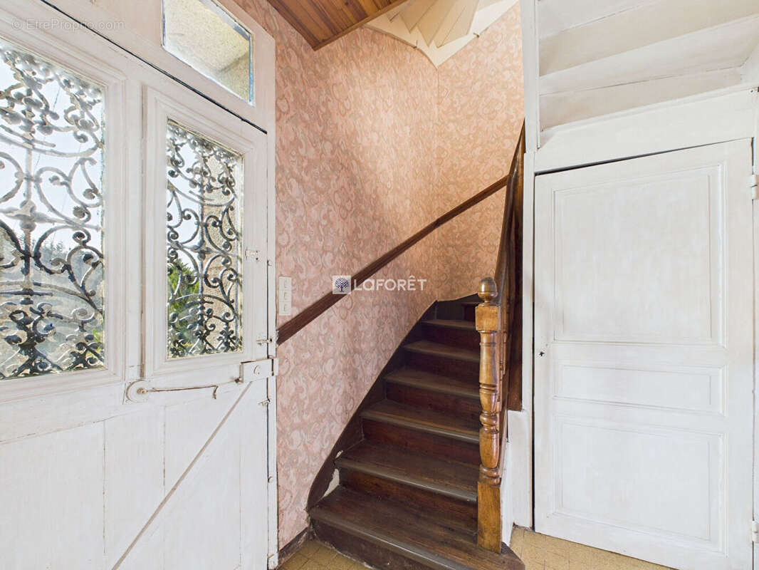 Maison à PONT-DE-BUIS-LES-QUIMERCH