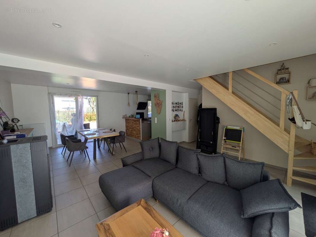 Guern maison récente de 101m² environ 4 pièces avec vie de plain pied garage parcelle clôturée de 569m² - photo 4