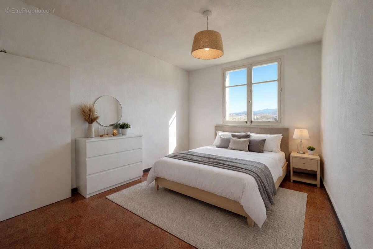 Appartement à MARSEILLE-9E