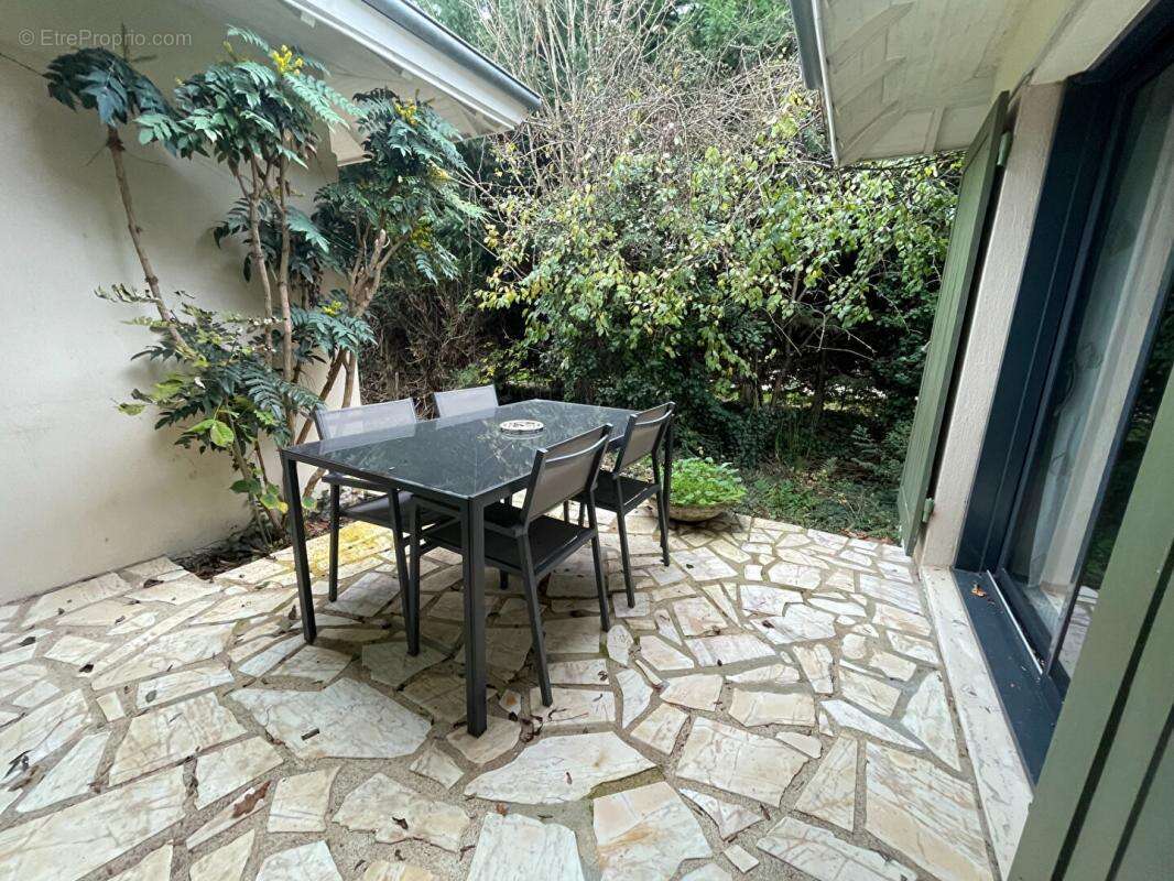 Maison à DROUE-SUR-DROUETTE