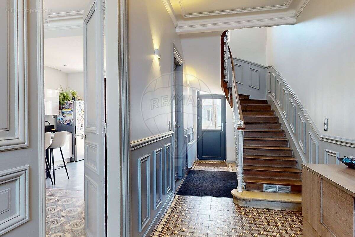 Maison à FLEURY-LES-AUBRAIS