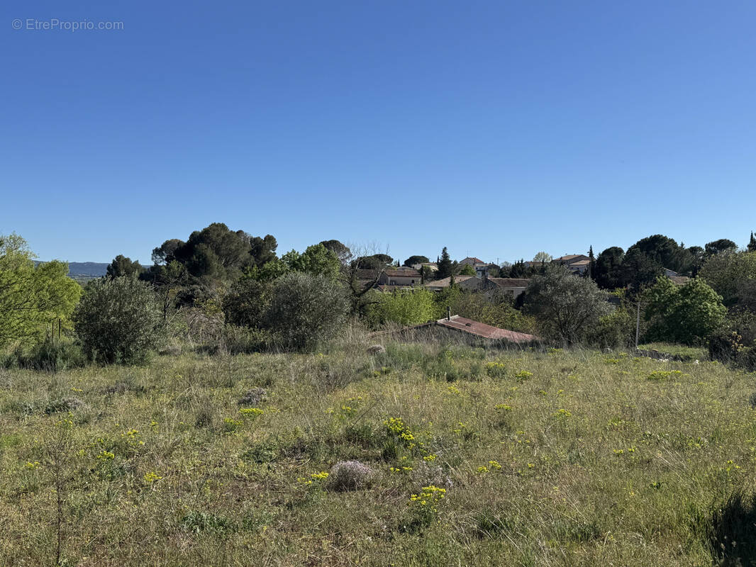 Terrain à SAINT-JEAN-DE-FOS