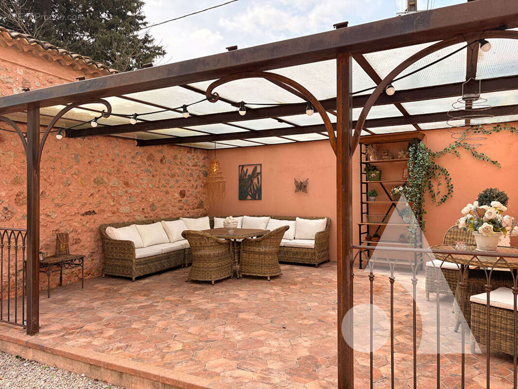 Maison à LE CANNET-DES-MAURES