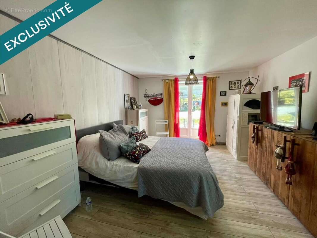 Maison 200 m² à Croze  - photo 6