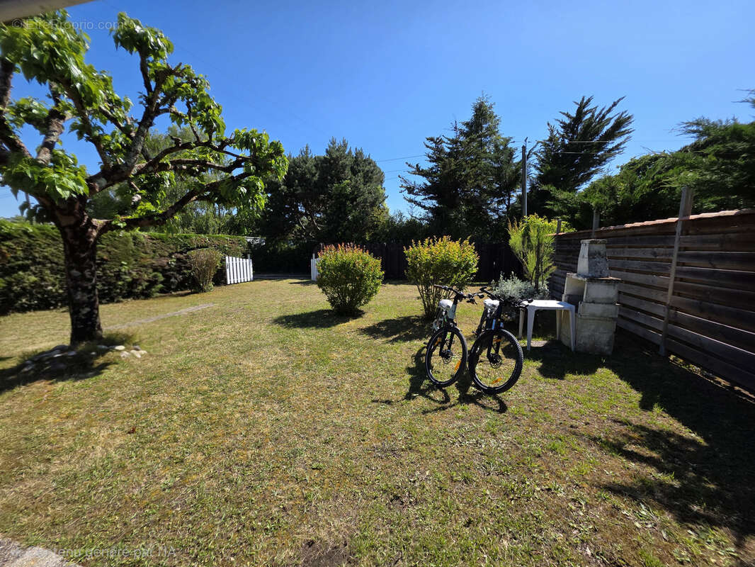 Terrain à SAINT-GEORGES-D'OLERON