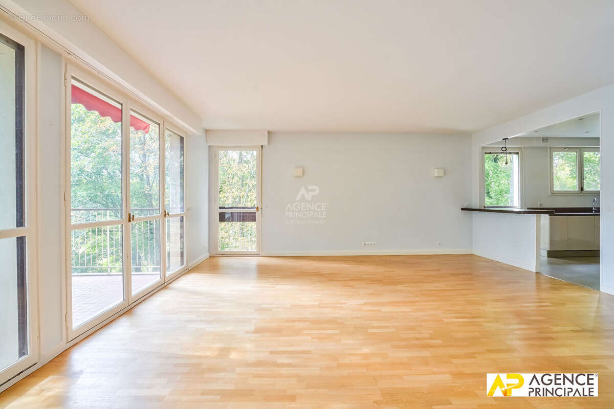 Appartement à MAISONS-LAFFITTE