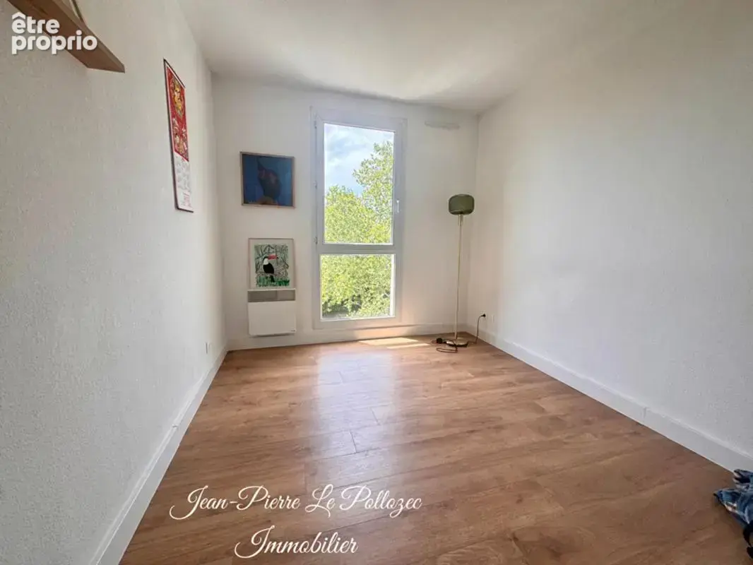 Appartement  T3 avec terrasse et grand garage - photo 8