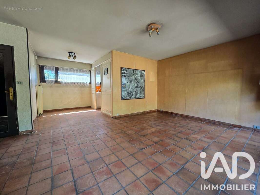 Maison 97 m² à Boussy-Saint-Antoine  - photo 6