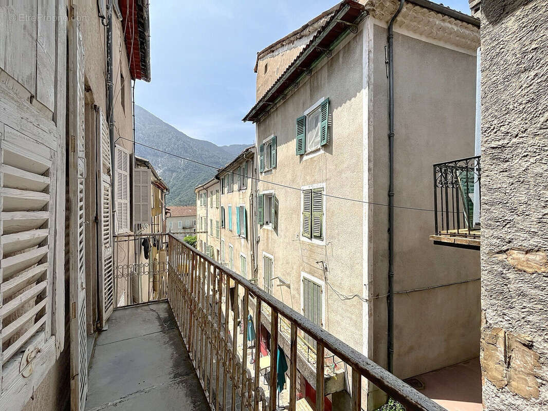 Appartement à VILLARS-SUR-VAR