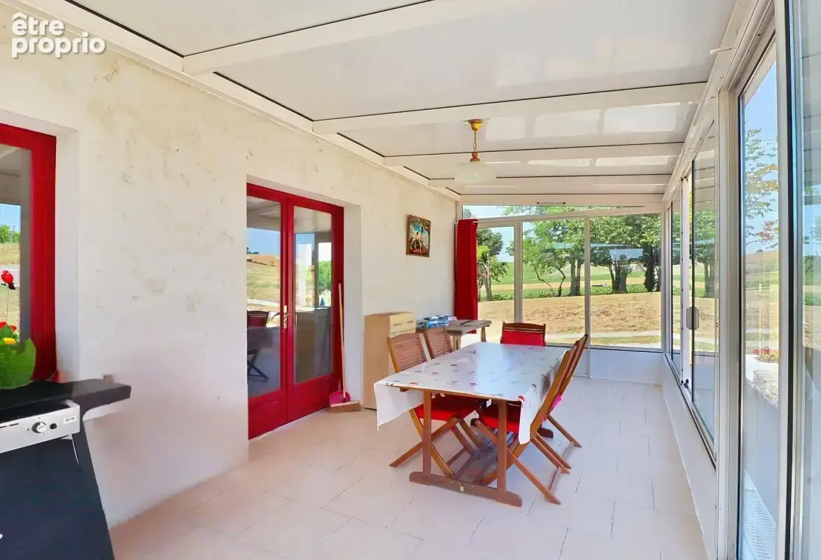 Maison de caractère, avec 312 m2 de dépendances et vue dégagée sur la campagne – À 15 min des plages - photo 3