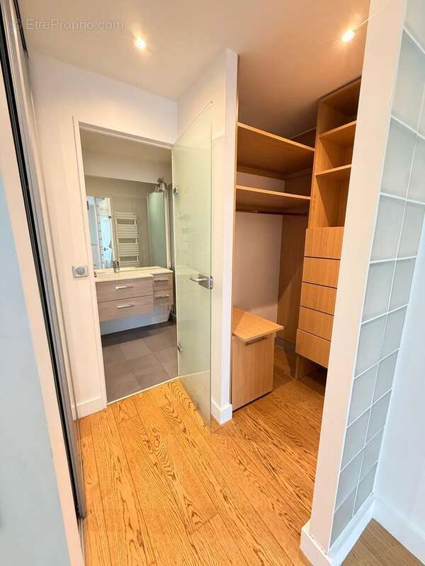 Appartement à LE RAINCY
