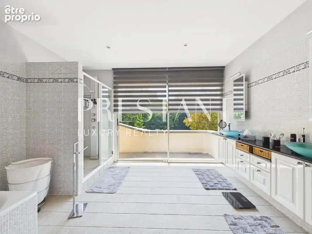 Villa contemporaine de 390m2 sur un parc 1,3 ha - Le Taillan Médoc - photo 22
