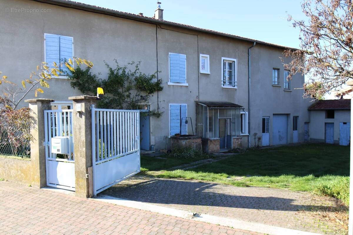 Appartement à CHAPONNAY