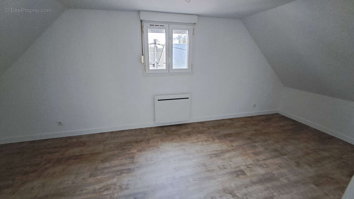 Appartement à ESCHES