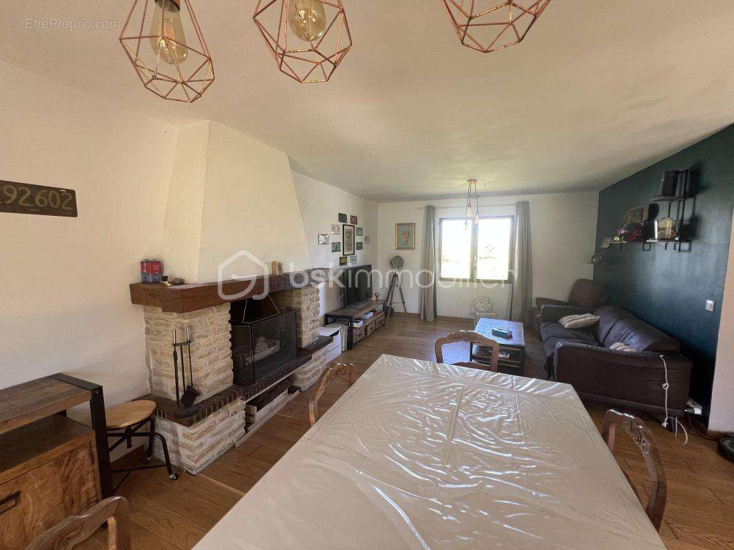 Belle maison 121 m2 de plain-pied avec tres grand jardin de 4500m2 - photo 3