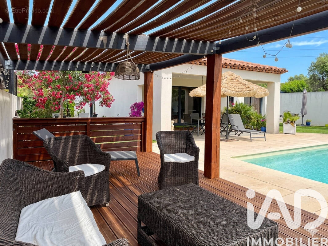 Photo 1 - Maison à PUGET-SUR-ARGENS