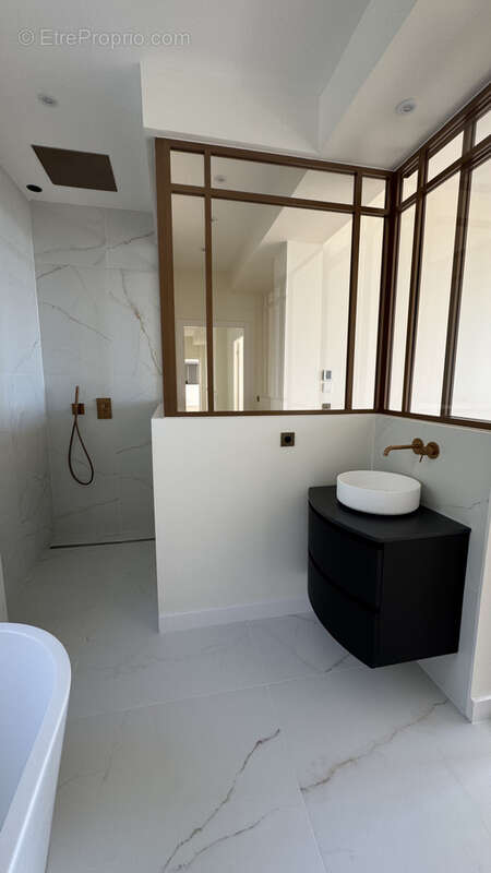 Appartement à BEAULIEU-SUR-MER