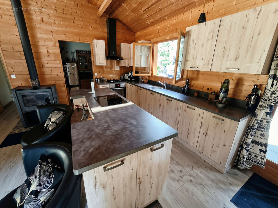 Maison plain-pied à Neuvic 115 m2 - photo 3