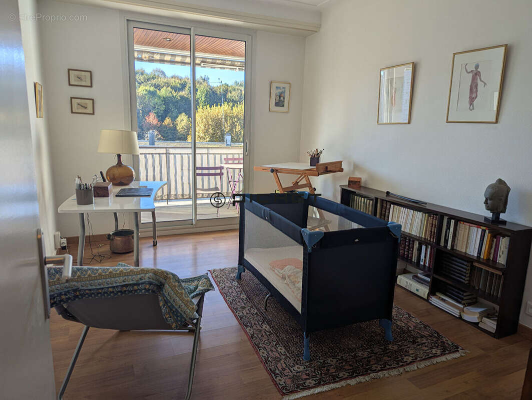 Appartement à BILLERE