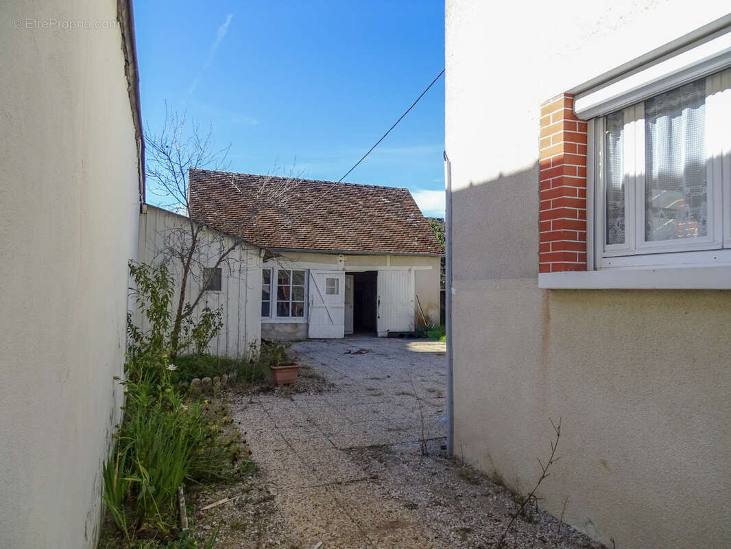 Maison à CHATRES-SUR-CHER