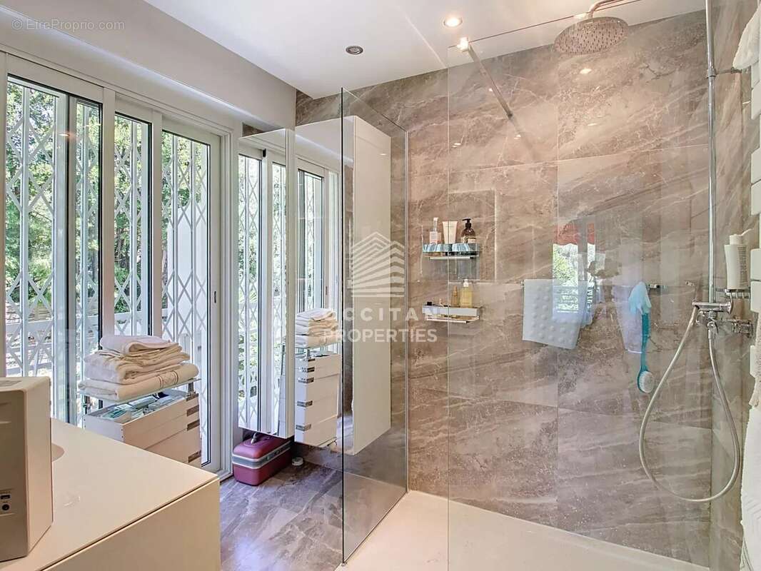 Terrasse 32 m² - 400 mètres de la mer - Calme - Basse Californie, Cannes - photo 6