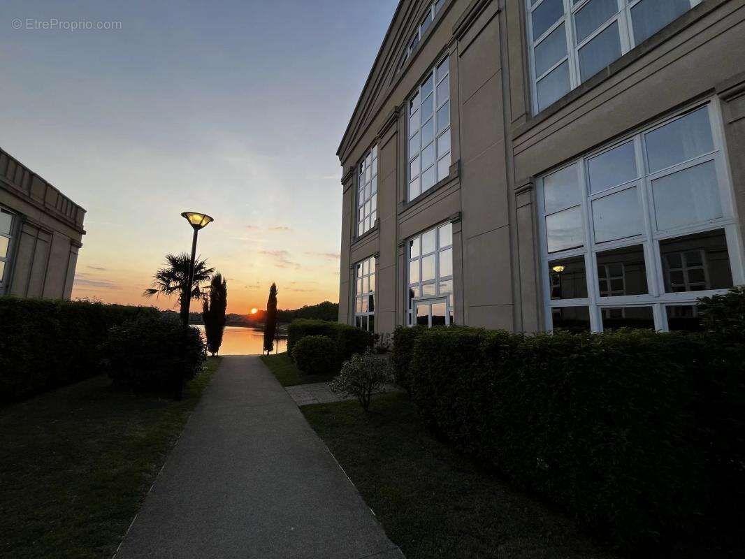 Appartement à VOISINS-LE-BRETONNEUX