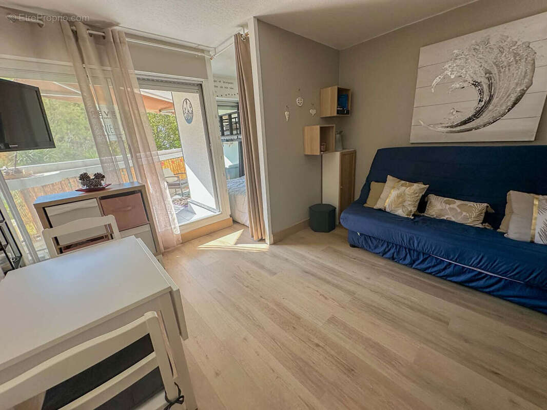 Studio cabine de 25m² rénové avec parking - photo 6