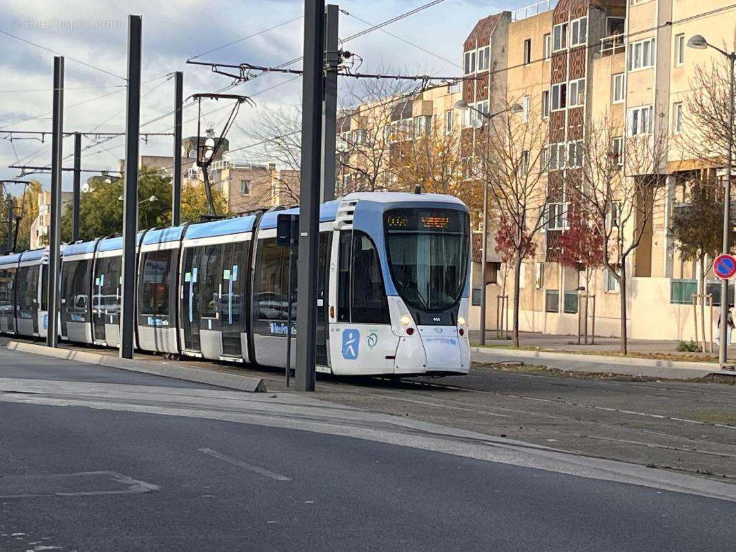 Appartement à COLOMBES