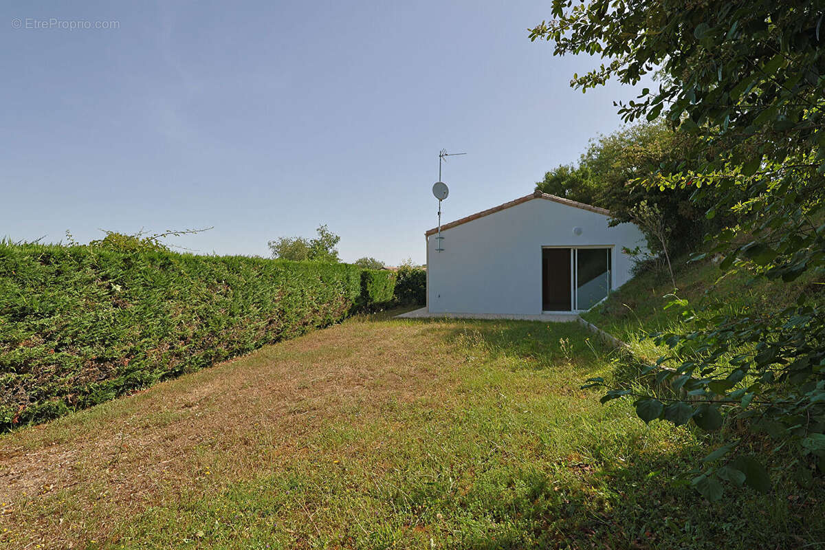 Maison à VAUX-SUR-MER
