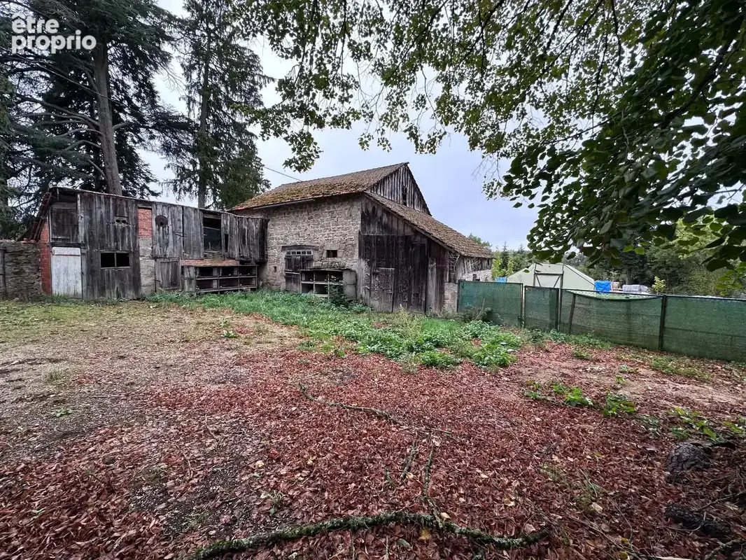 Maison 8 pièces 136 m² à vendre à Charensat (63640) - photo 18