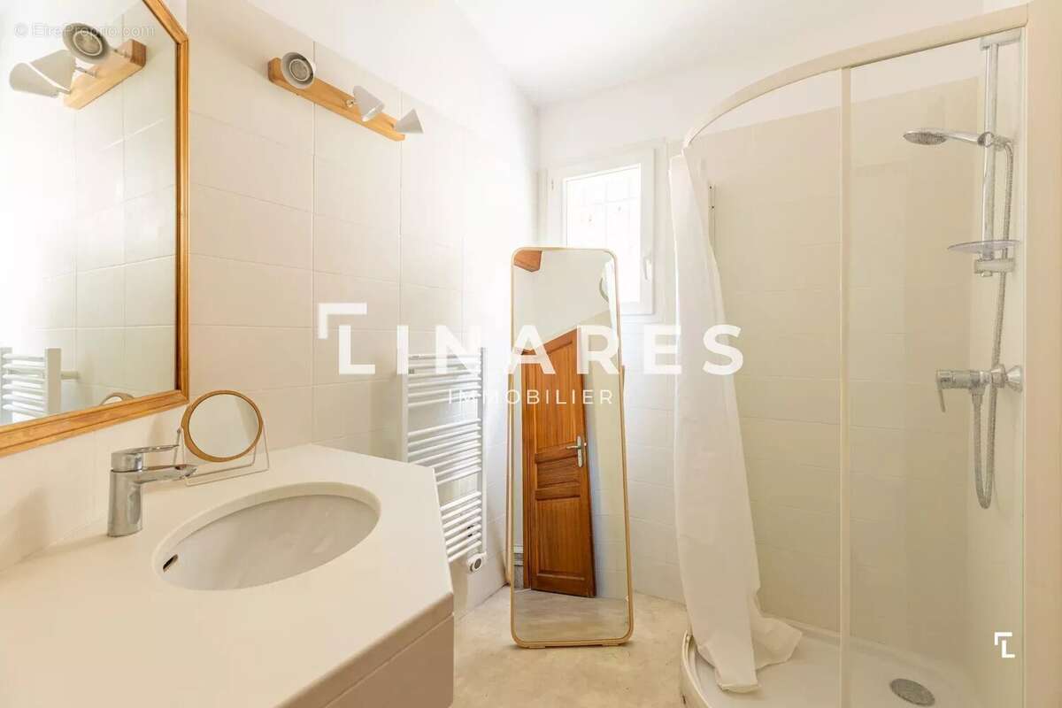 Maison à LA CADIERE-D'AZUR