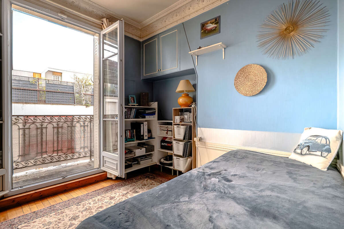 Appartement à PARIS-17E