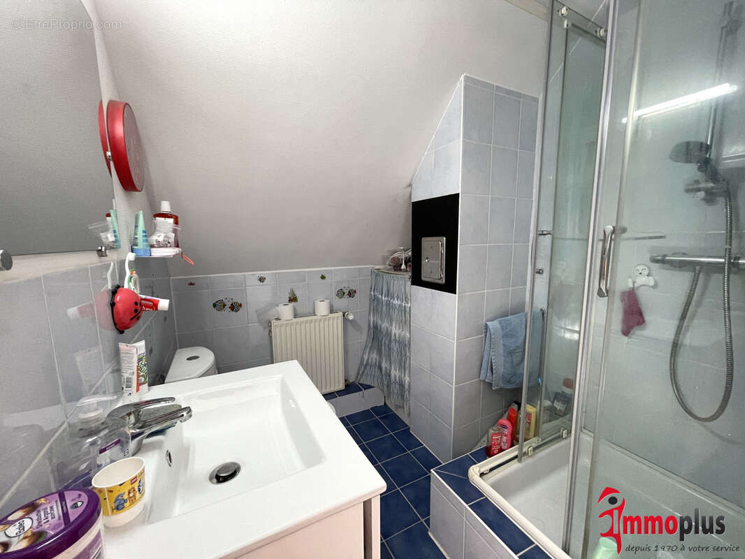 SENTHEIM - Maison individuelle de 155 m2 avec 3 suites, garage double et dépendance - Belles prestations ! - photo 24