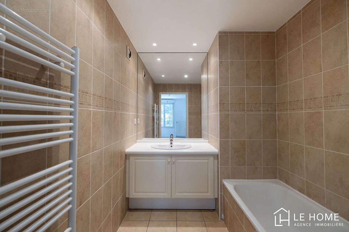 Appartement à LYON-5E