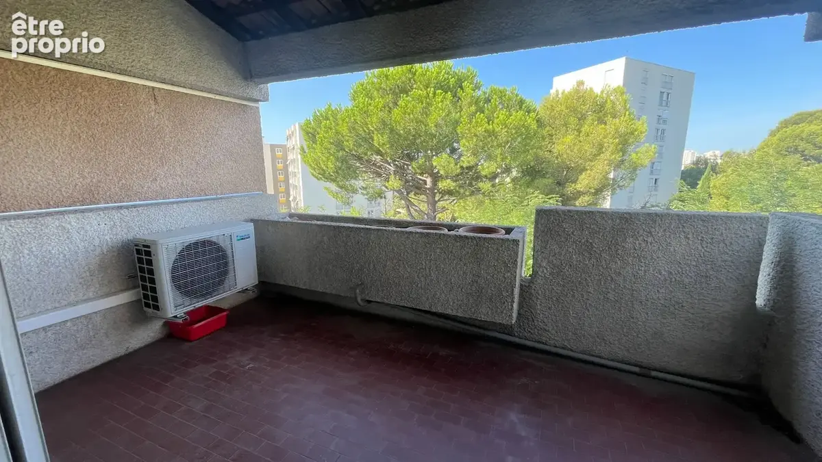 Appartement 3 pièces à vendre à Marseille - Dernier étage avec balcon et terrasse - photo 7