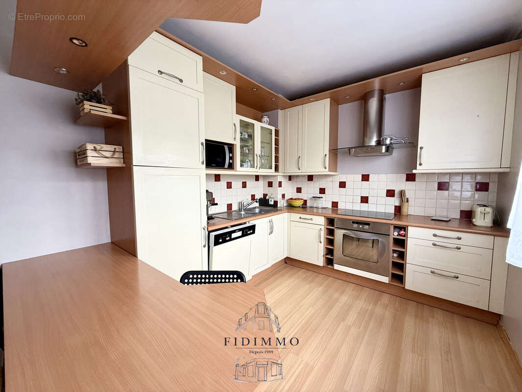 4376 - Grande maison familiale secteur recherché - photo 4