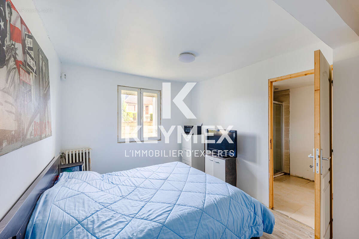 Maison à SAINTE-GENEVIEVE